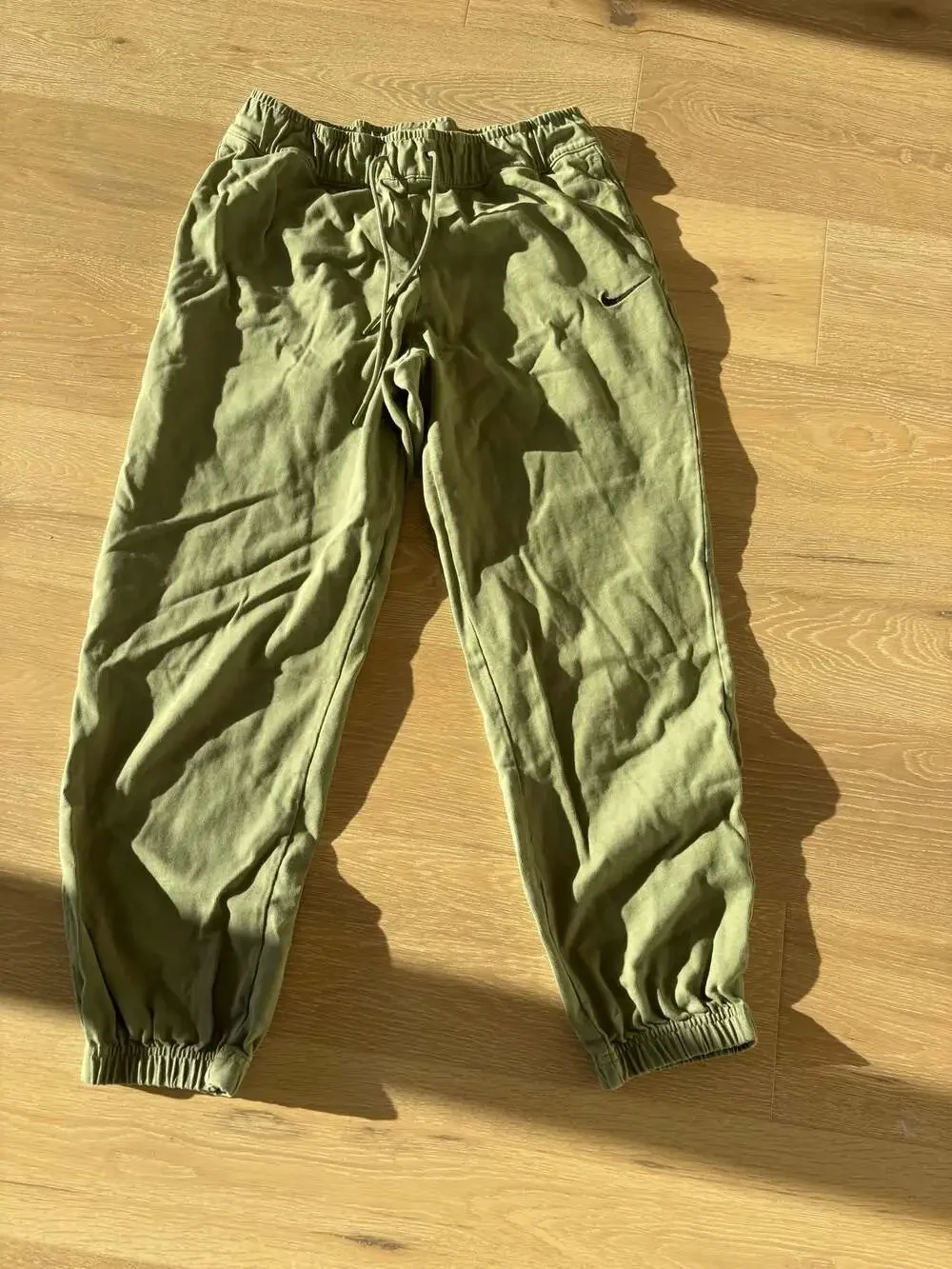 Nike Women's Olive Green Cuffed Jogger Sweatpants